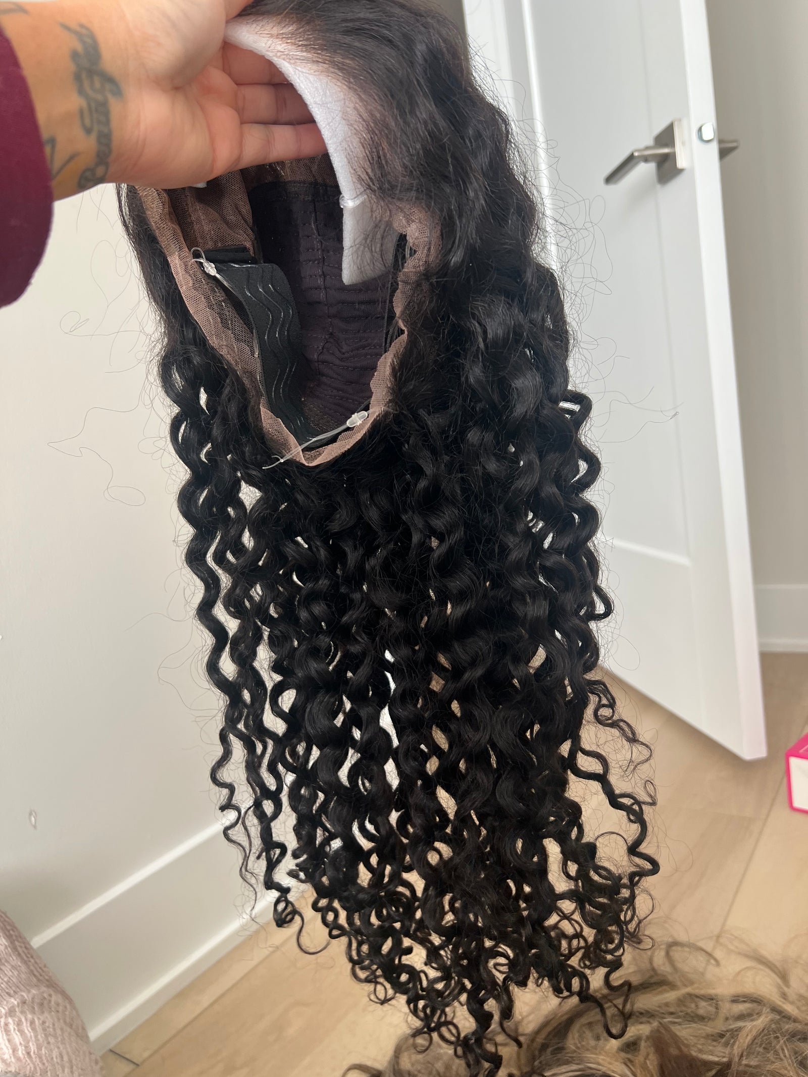 Luv me hair water wave HD 360 unit (never worn) 22”